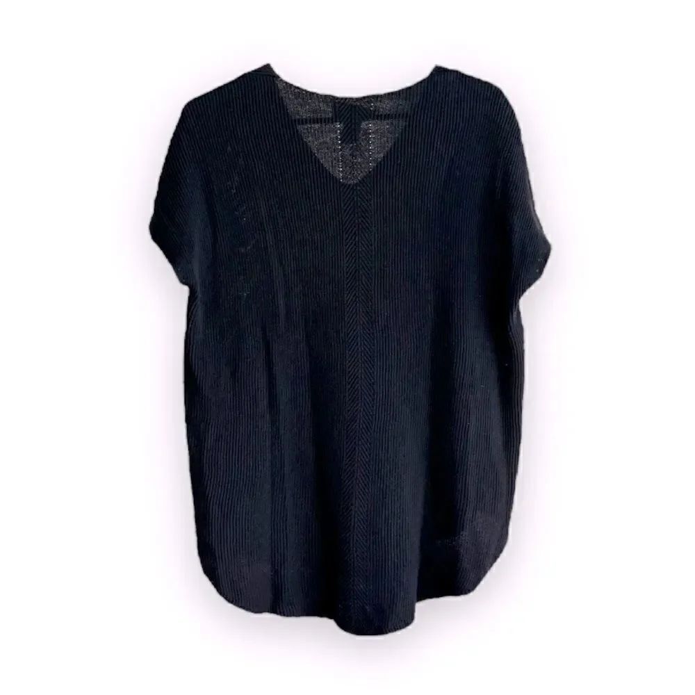MAGASCHONI | Loose Fit Black Short-Sleeved Sweater (L) - Picture 2 of 5